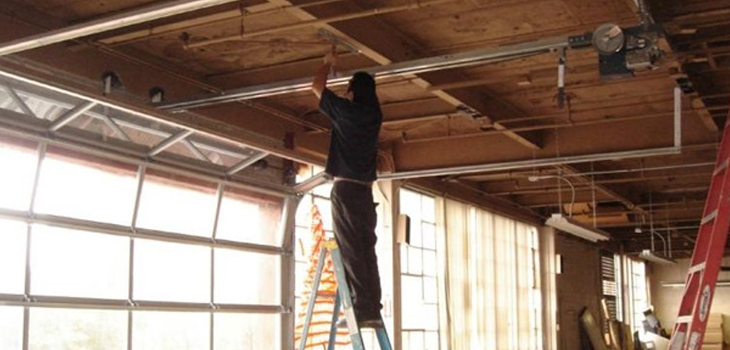 commercial garage door repair in Tarzana